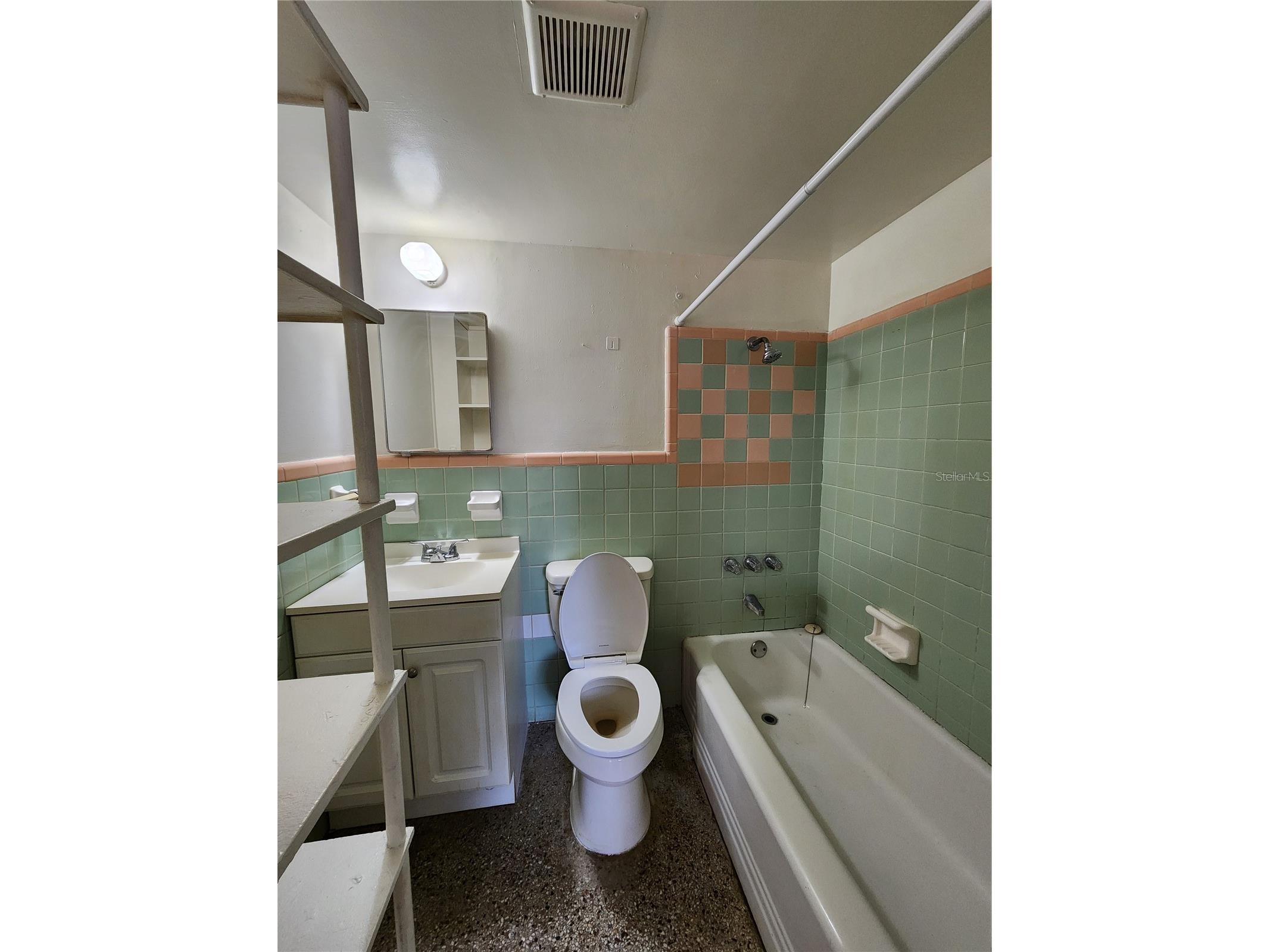 1931 NW 4 Avenue #C Gainesville FL 32603 GC541038 image8