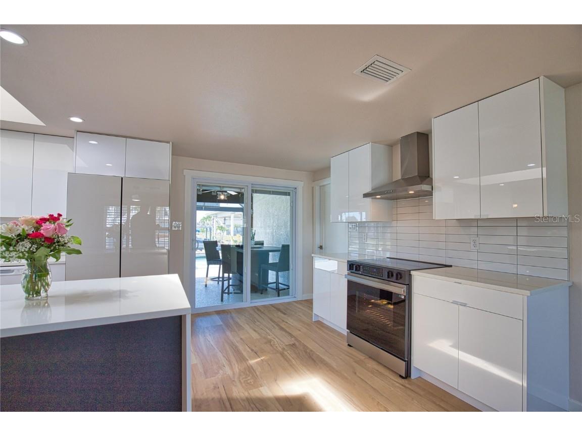 1933 Oregon Trail Englewood FL 34224 O6310888 image9