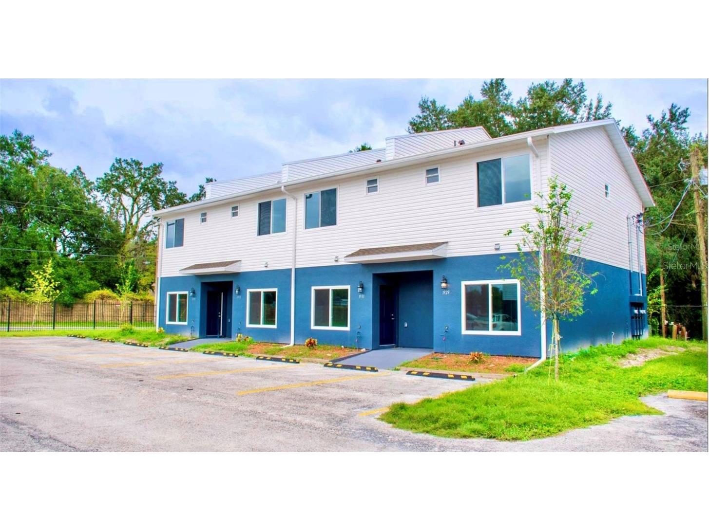 1933 Oxnard Court Tampa FL 33612 TB8385307 image1