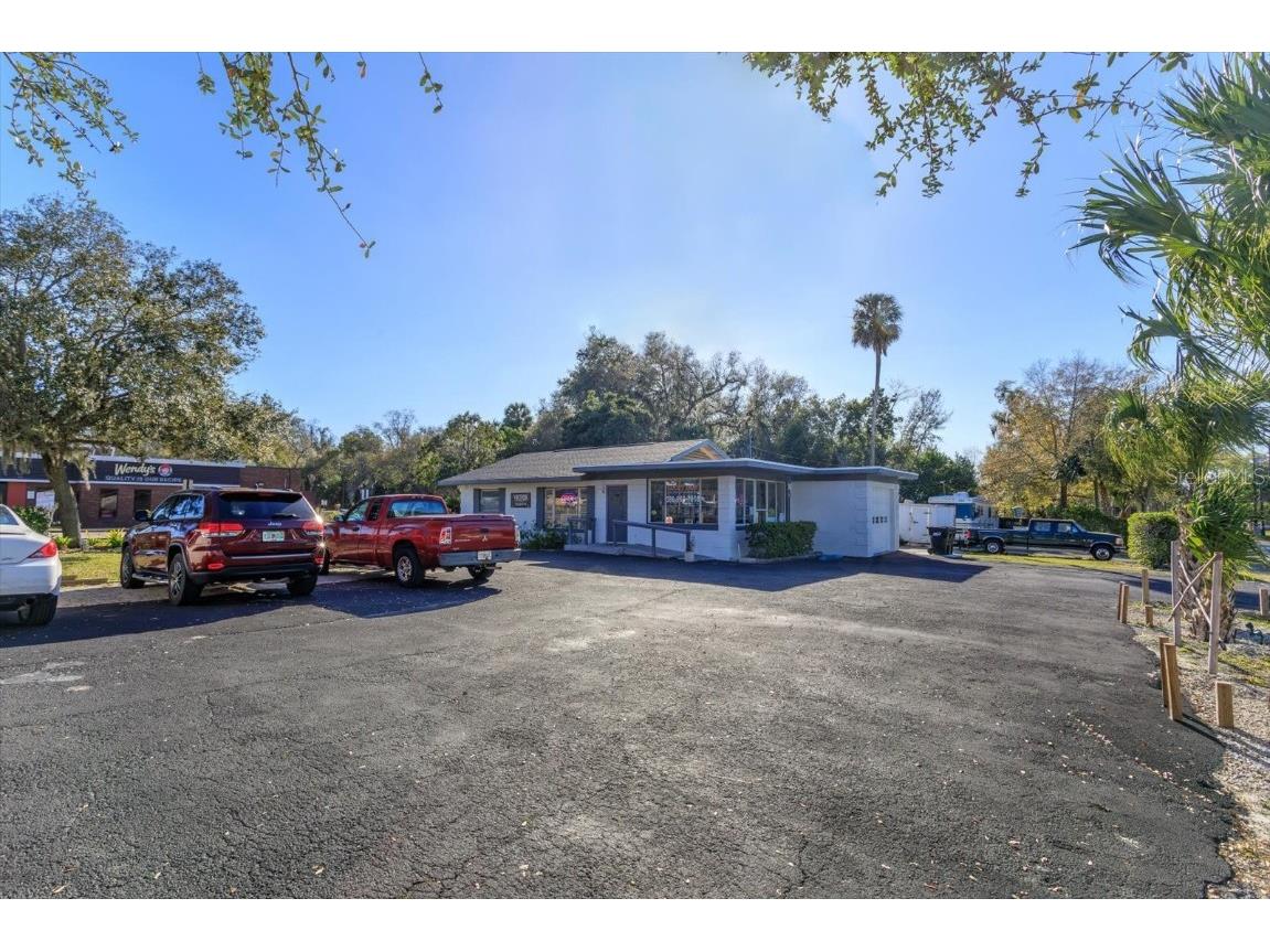 1933 S Volusia Avenue Orange City FL 32763 O6366439 image4