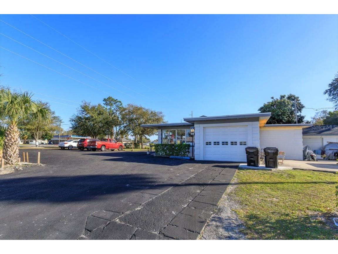 1933 S Volusia Avenue Orange City FL 32763 O6366439 image5