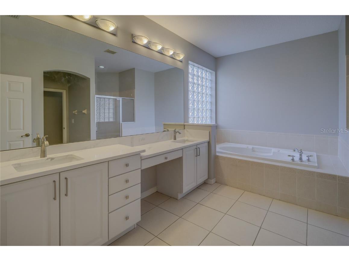 19334 Autumn Woods Avenue Tampa FL 33647 T3544994 image47