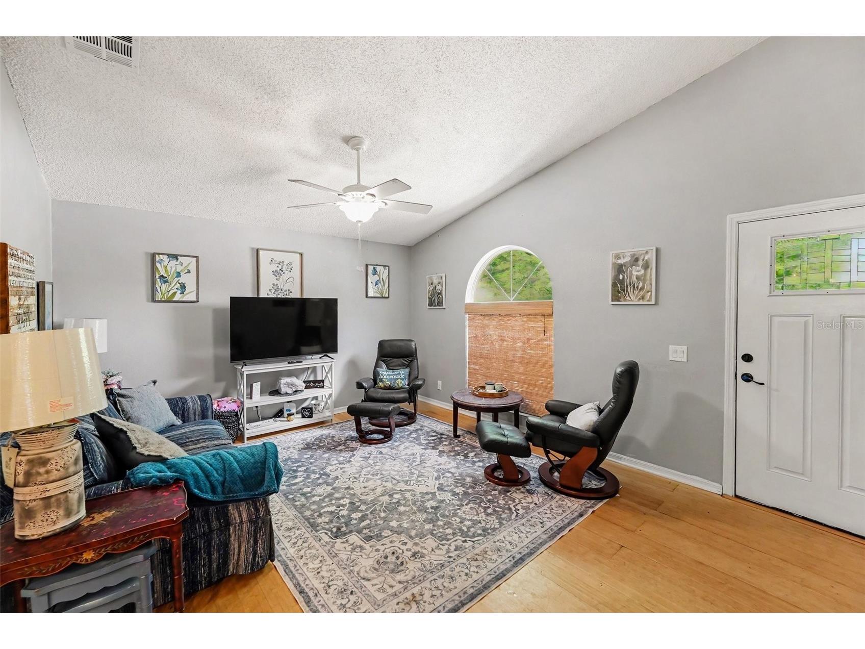 1934 29th Avenue N Saint Petersburg FL 33713 TB8527554 image2
