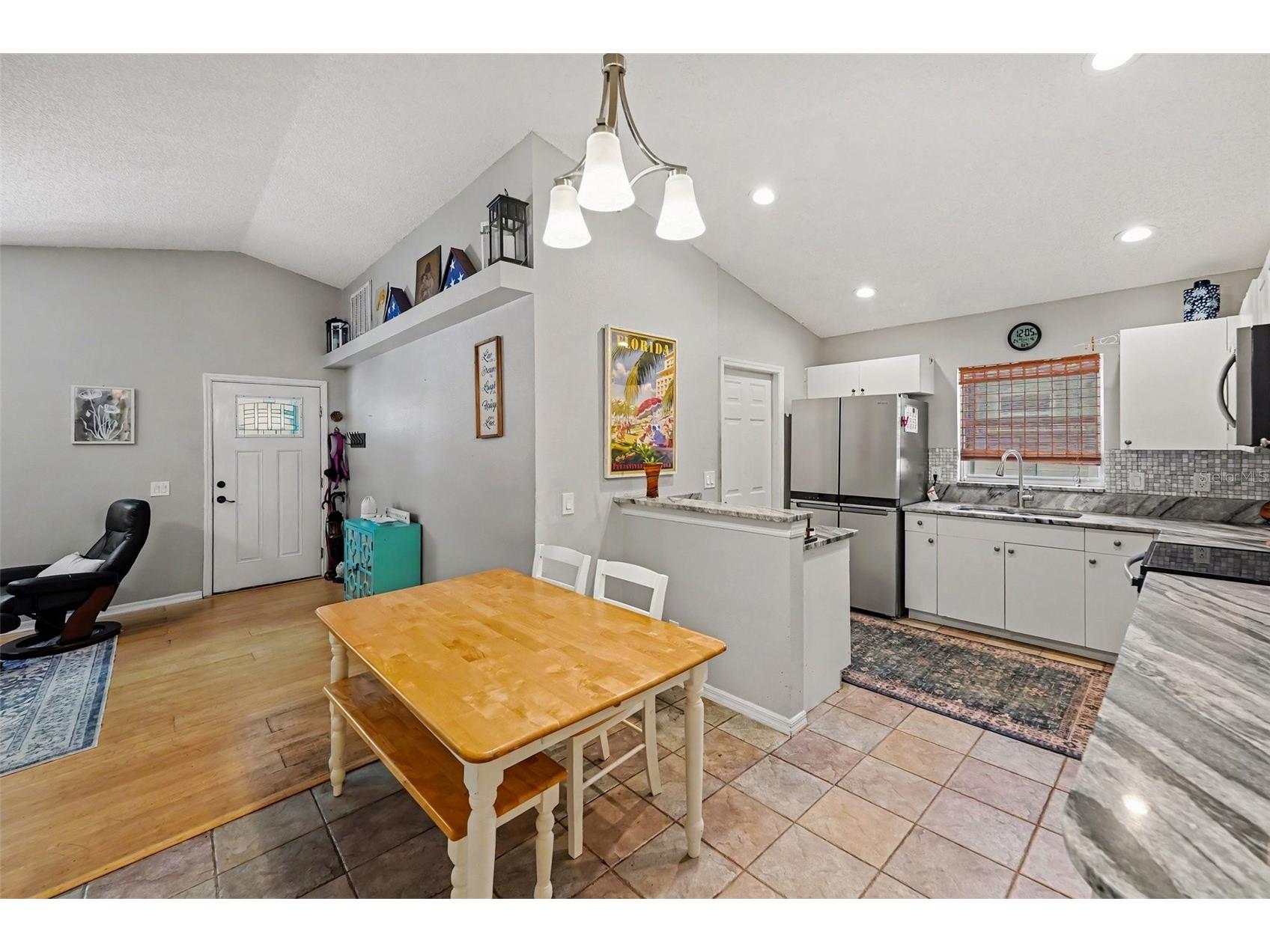 1934 29th Avenue N Saint Petersburg FL 33713 TB8527554 image4