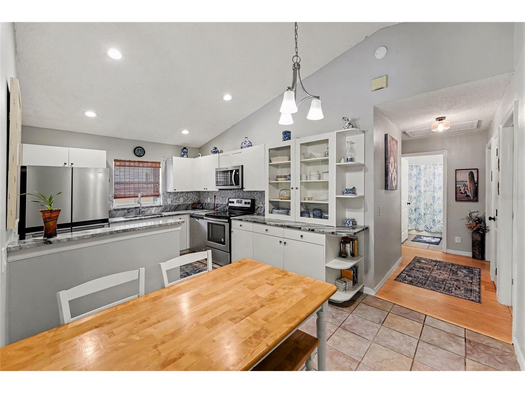 1934 29th Avenue N Saint Petersburg FL 33713 TB8527554 image5