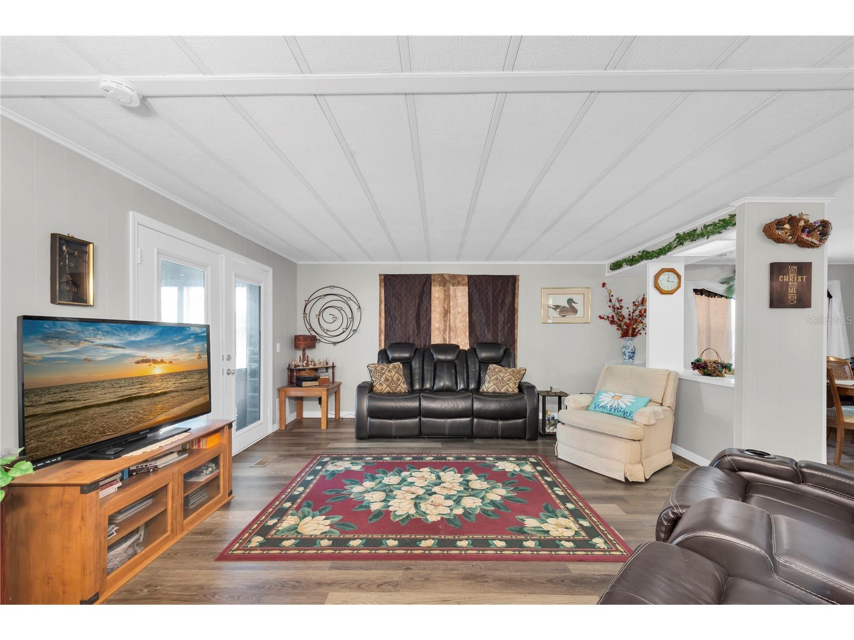 1934 Blue Lake Drive Lakeland FL 33801 - Blue Lake TB8474401 image3