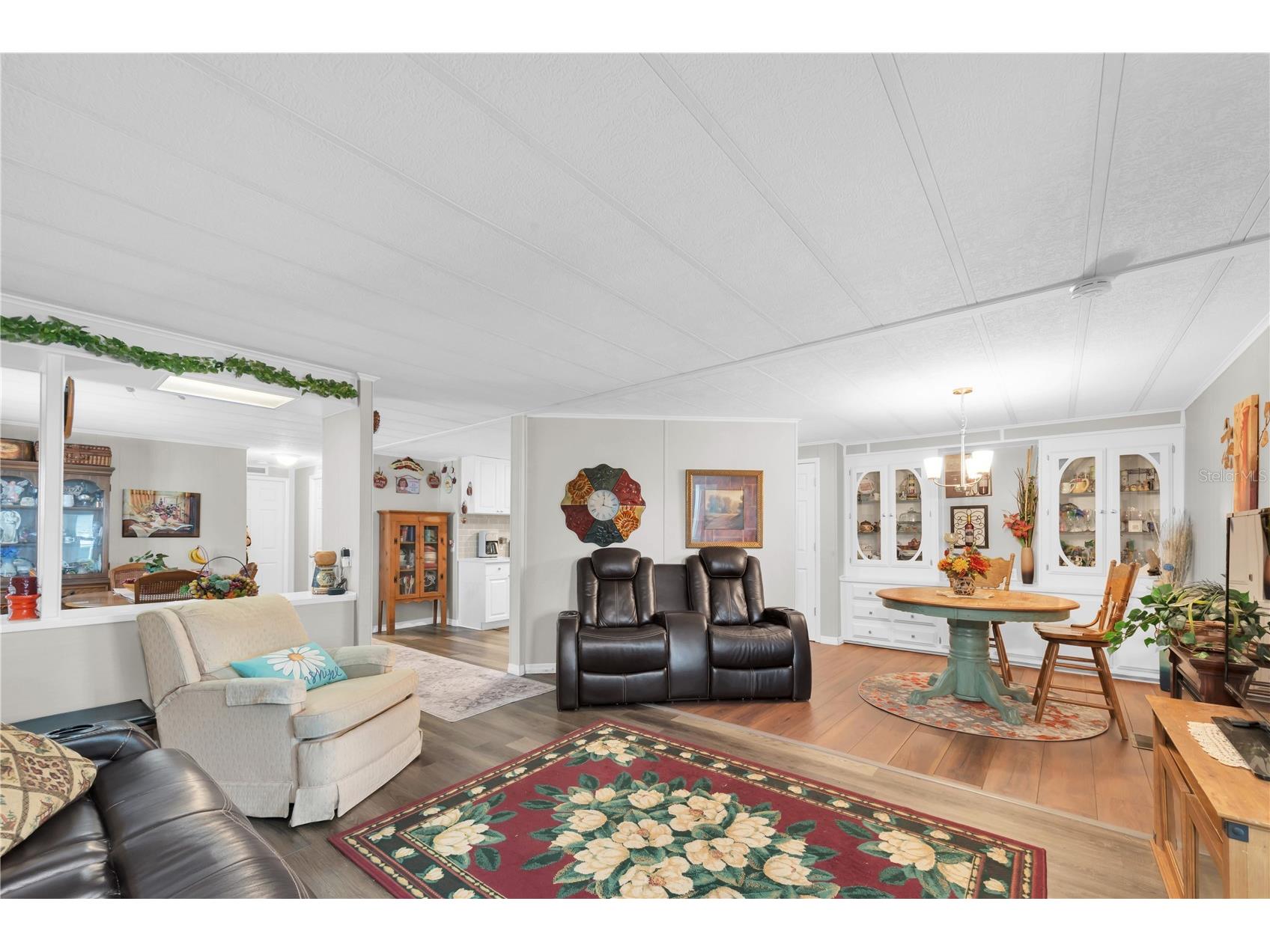 1934 Blue Lake Drive Lakeland FL 33801 - Blue Lake TB8474401 image4