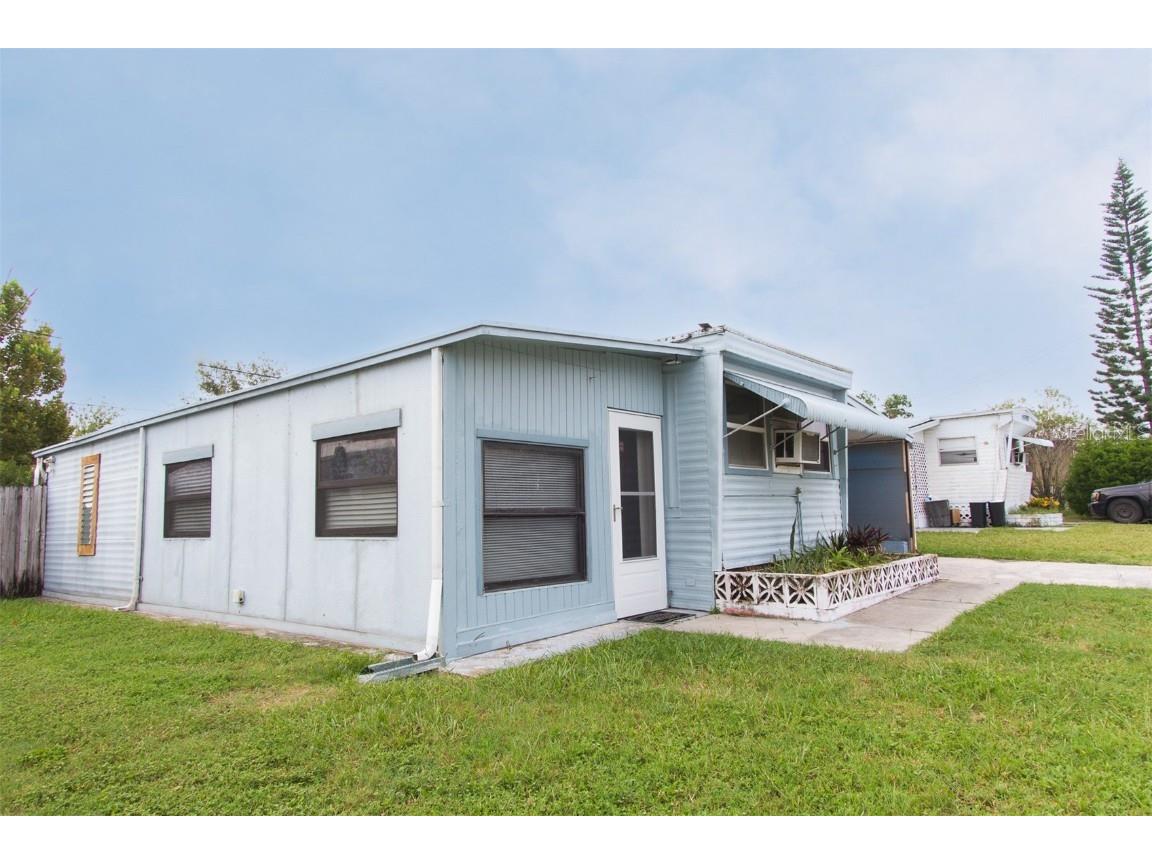 1934 Holiday Drive Holiday FL 34691 W7867743 image1