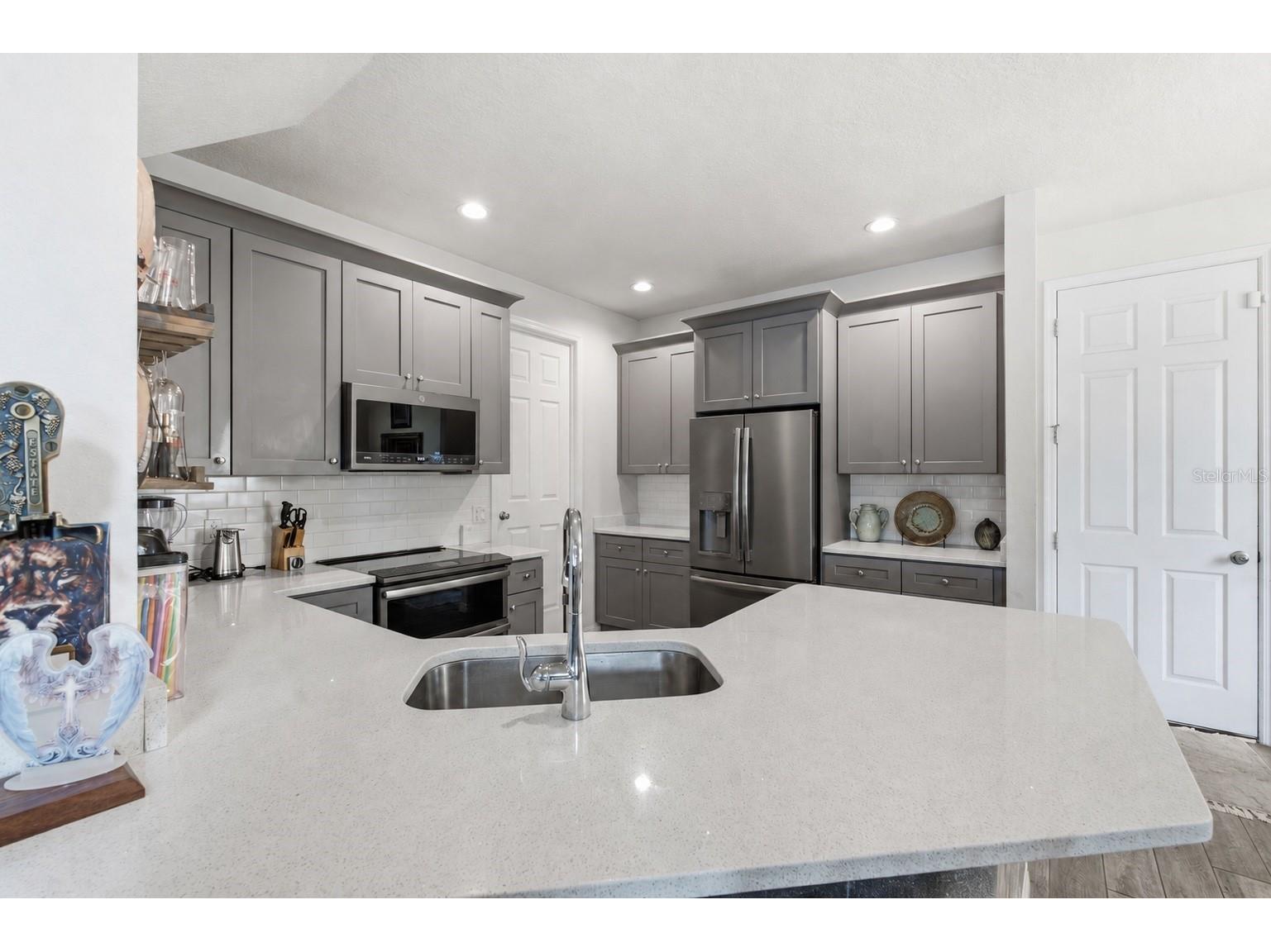 1934 Lake Ridge Boulevard Clearwater FL 33763 - BECKETT LAKE TB8531186 image8