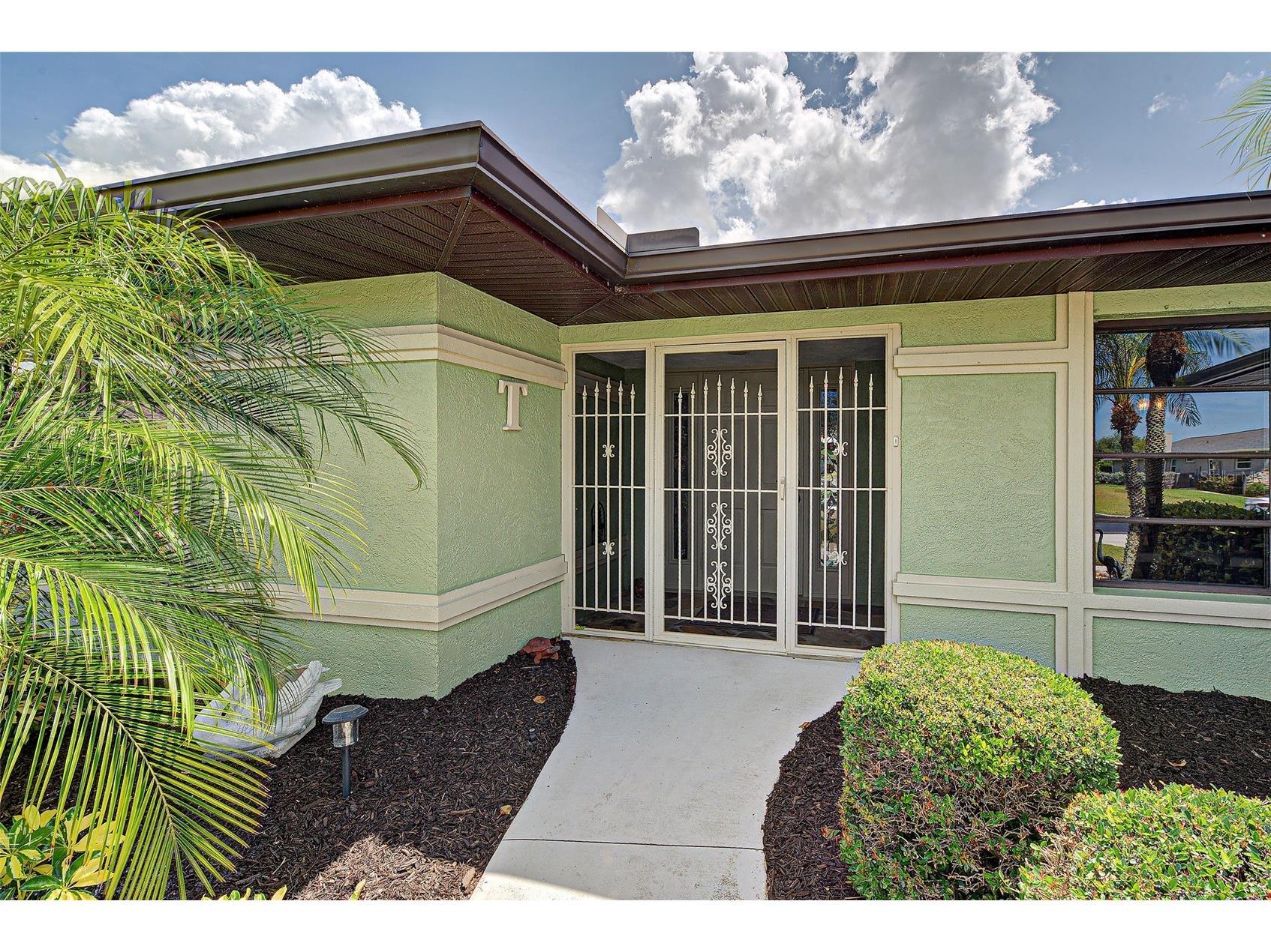 1934 Pebble Beach Court Venice FL 34293 N6144197 image8