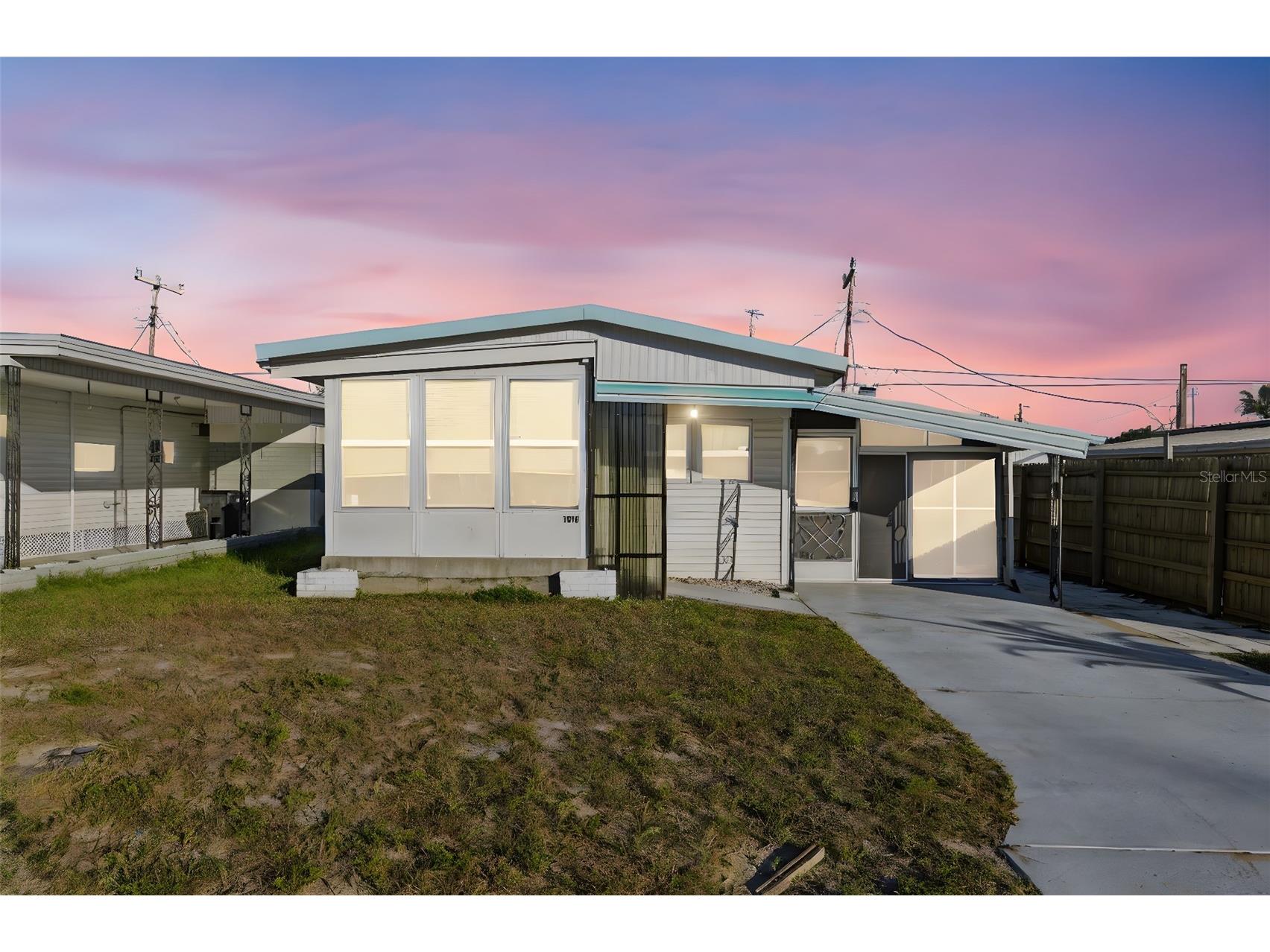 1934 Shady Cove Holiday FL 34691 W7881395 image1