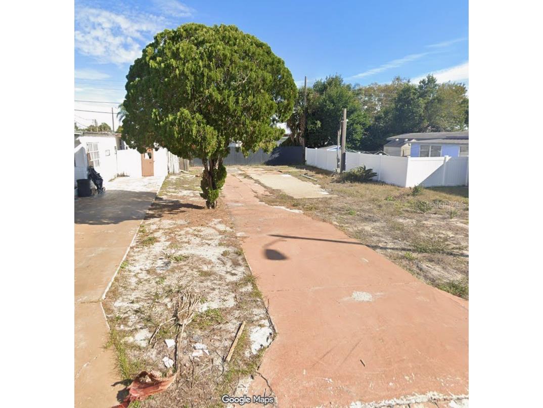 1934 Speck Drive Holiday FL 34691 TB8492047 image1