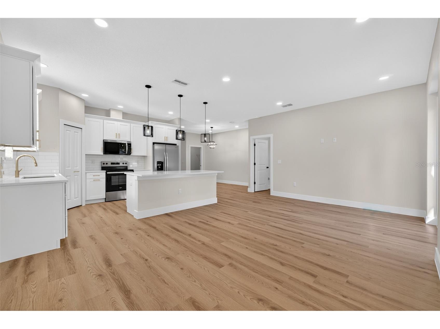 19340 Center Street Brooksville FL 34601 TB8481657 image24
