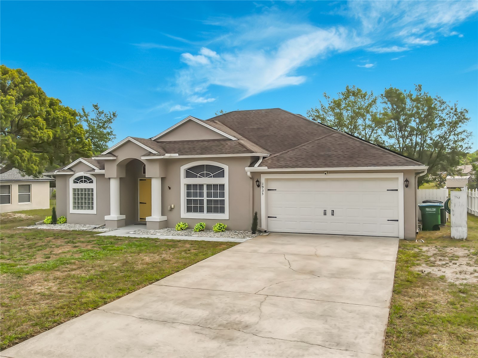 1935 E Anchor Drive Deltona FL 32725 V4948708 image1