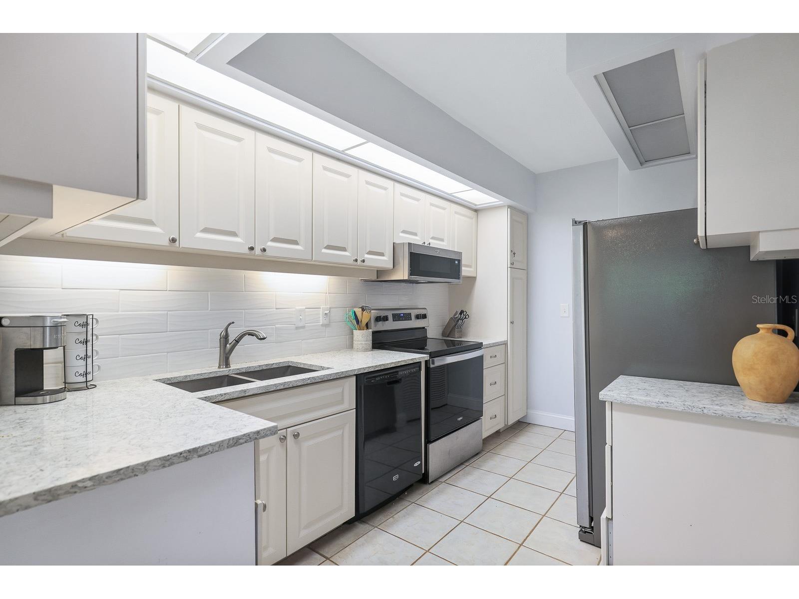 1935 Gulf Of Mexico Drive #G7-304 Longboat Key FL 34228 TB8496217 image4
