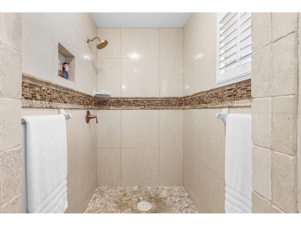 1935 SE 36th Terrace Cape Coral FL 33904 - CALOOSAHATCHEE RIVER TB8433541 image13