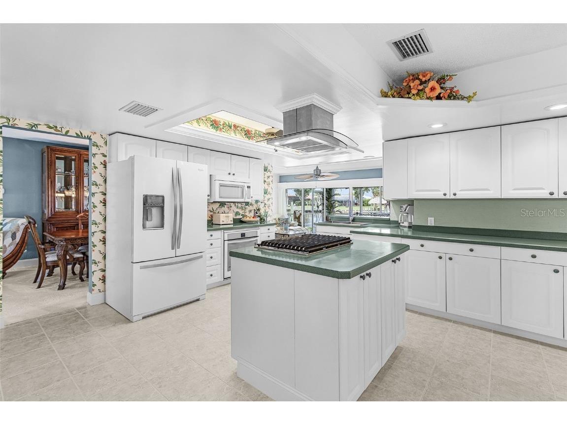 1935 SE 36th Terrace Cape Coral FL 33904 - CALOOSAHATCHEE RIVER TB8433541 image20