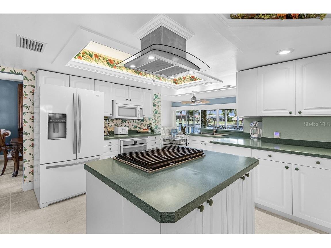 1935 SE 36th Terrace Cape Coral FL 33904 - CALOOSAHATCHEE RIVER TB8433541 image21