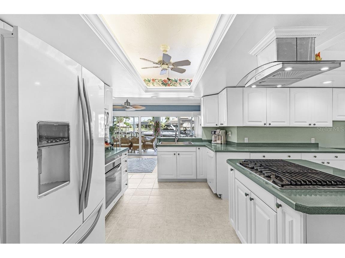 1935 SE 36th Terrace Cape Coral FL 33904 - CALOOSAHATCHEE RIVER TB8433541 image26