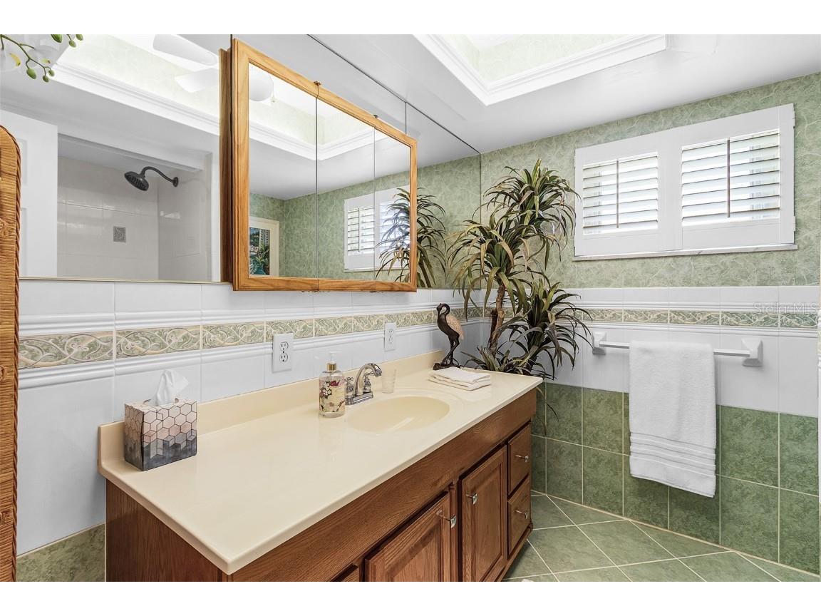 1935 SE 36th Terrace Cape Coral FL 33904 - CALOOSAHATCHEE RIVER TB8433541 image31