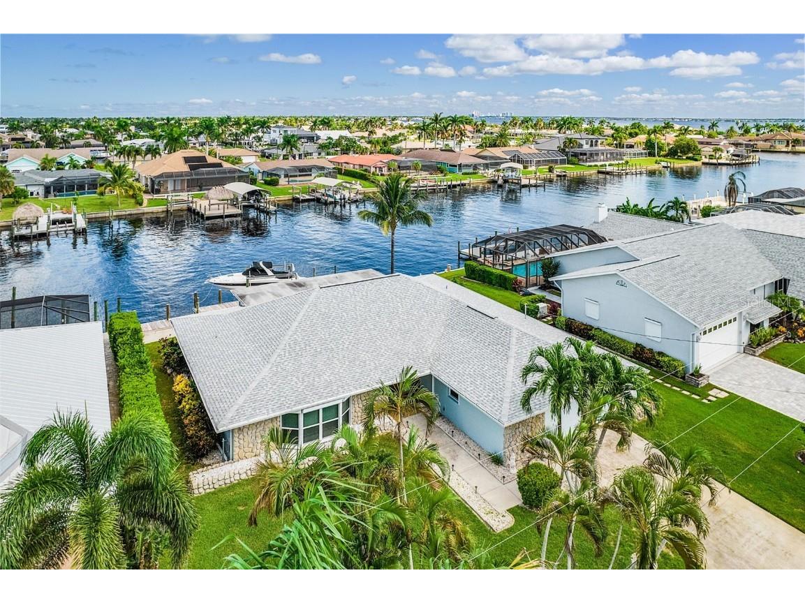 1935 SE 36th Terrace Cape Coral FL 33904 - CALOOSAHATCHEE RIVER TB8433541 image42