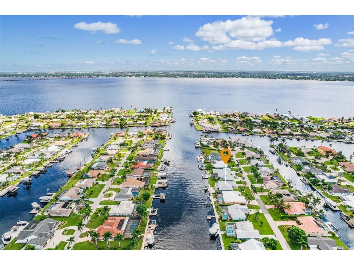 1935 SE 36th Terrace Cape Coral FL 33904 - CALOOSAHATCHEE RIVER TB8433541 image46