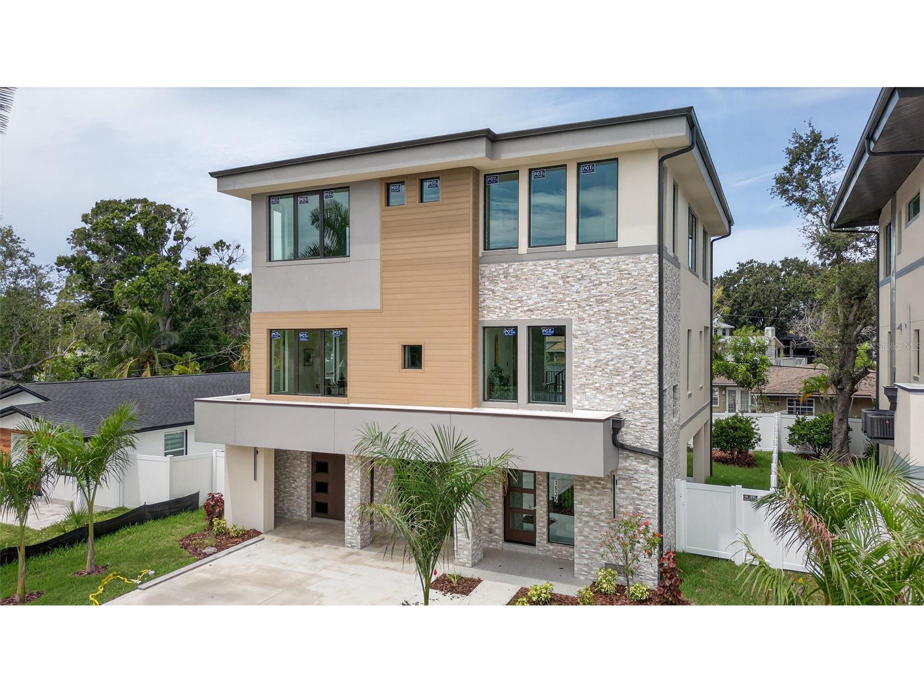 1935 Shore Acres Boulevard NE Saint Petersburg FL 33703 TB8506518 image2