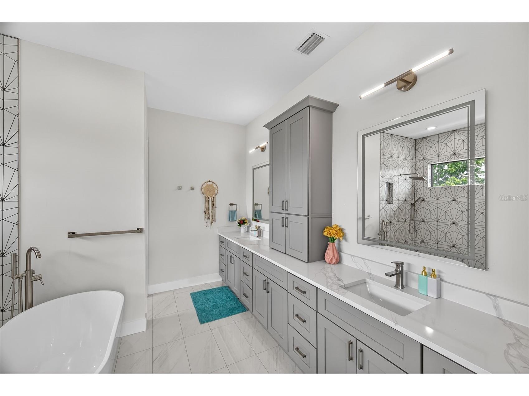1935 Shore Acres Boulevard NE Saint Petersburg FL 33703 TB8506518 image27