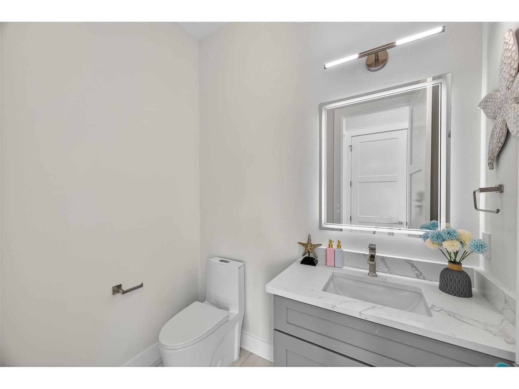 1935 Shore Acres Boulevard NE Saint Petersburg FL 33703 TB8506518 image43