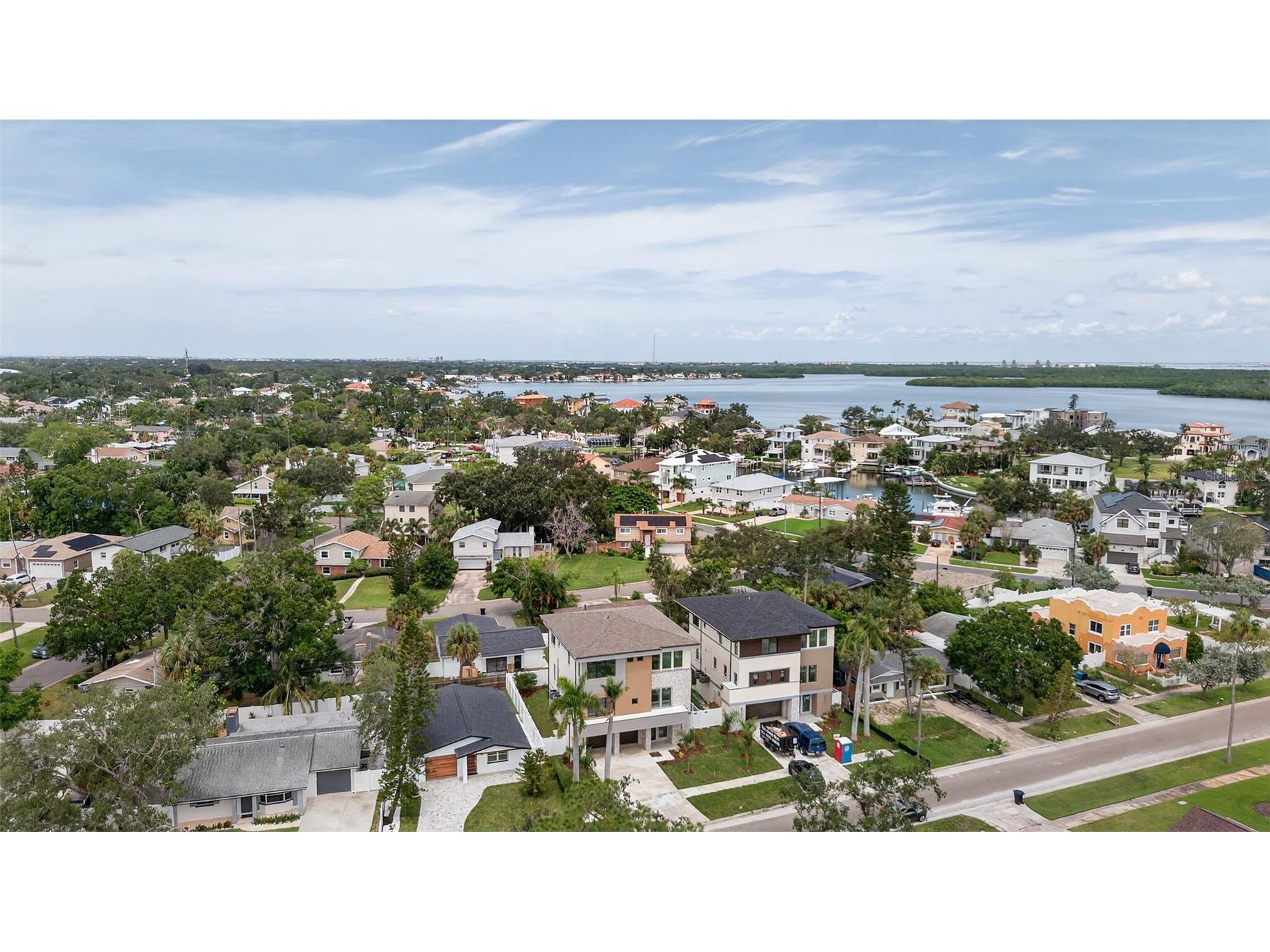 1935 Shore Acres Boulevard NE Saint Petersburg FL 33703 TB8506518 image51