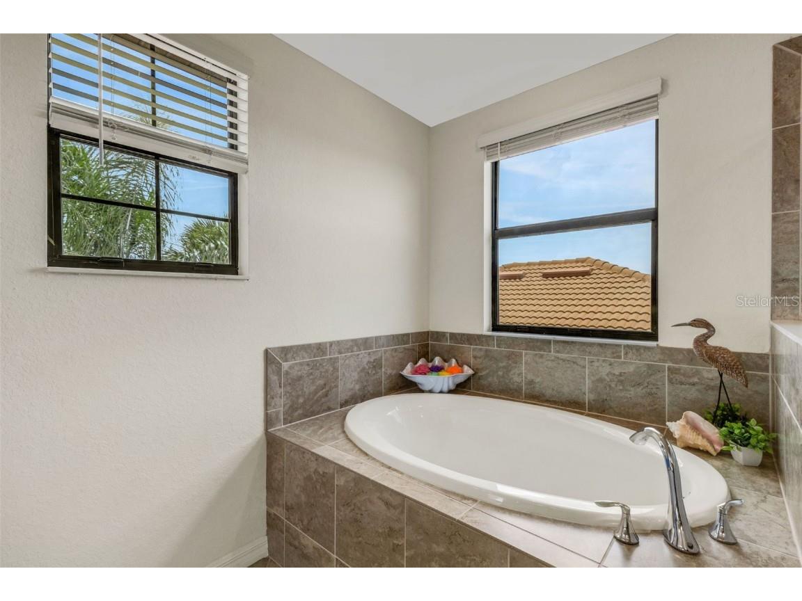 19353 Cruise Drive Venice FL 34292 N6139747 image66