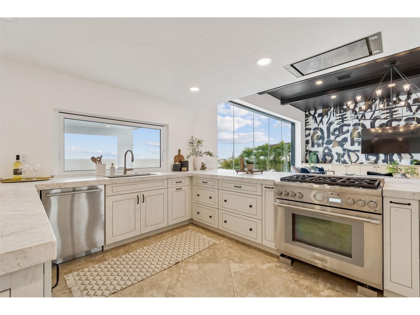 1936 Carolina Avenue NE Saint Petersburg FL 33703 TB8435895 image13