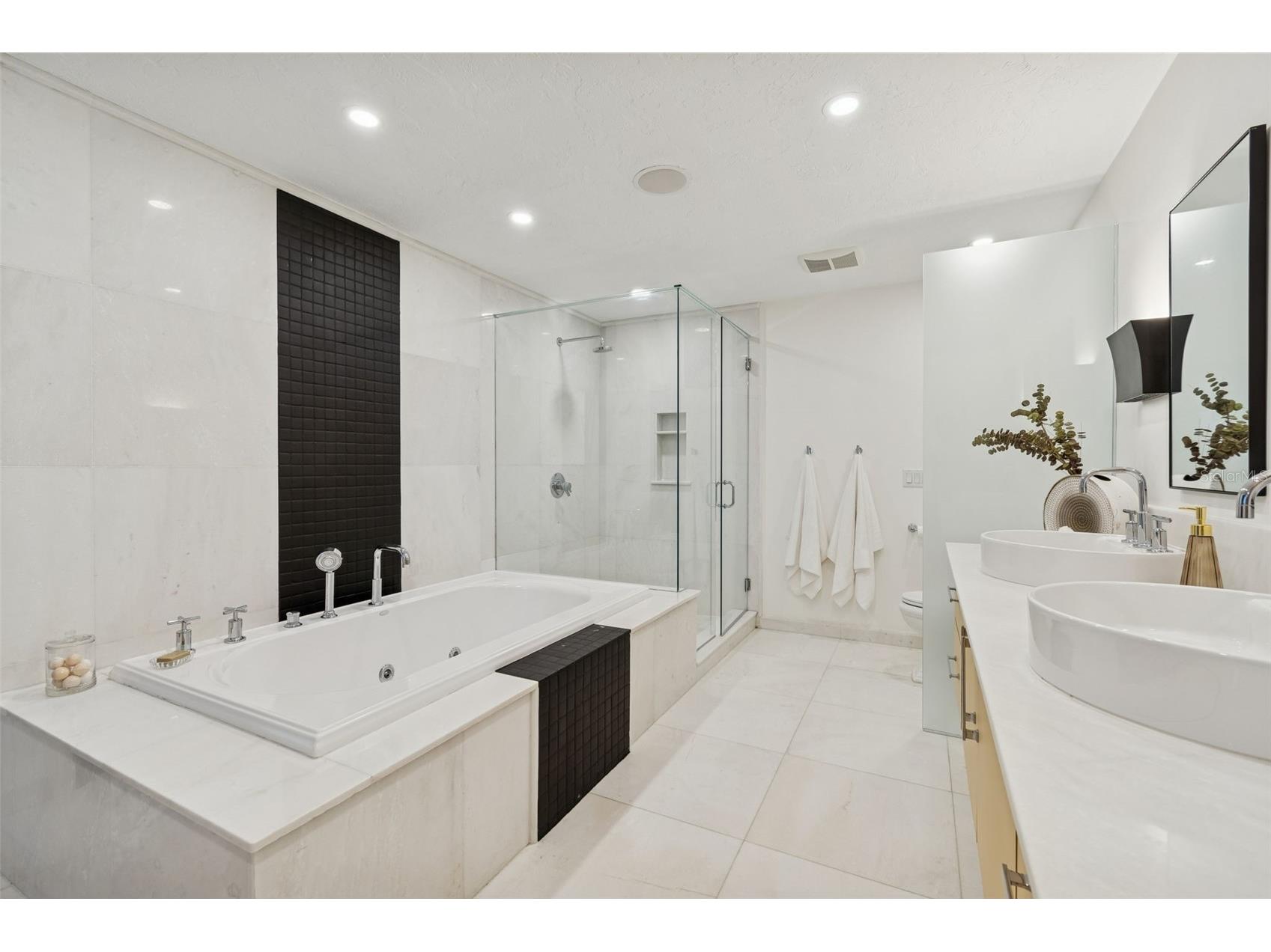 1936 Carolina Avenue NE Saint Petersburg FL 33703 TB8435895 image37