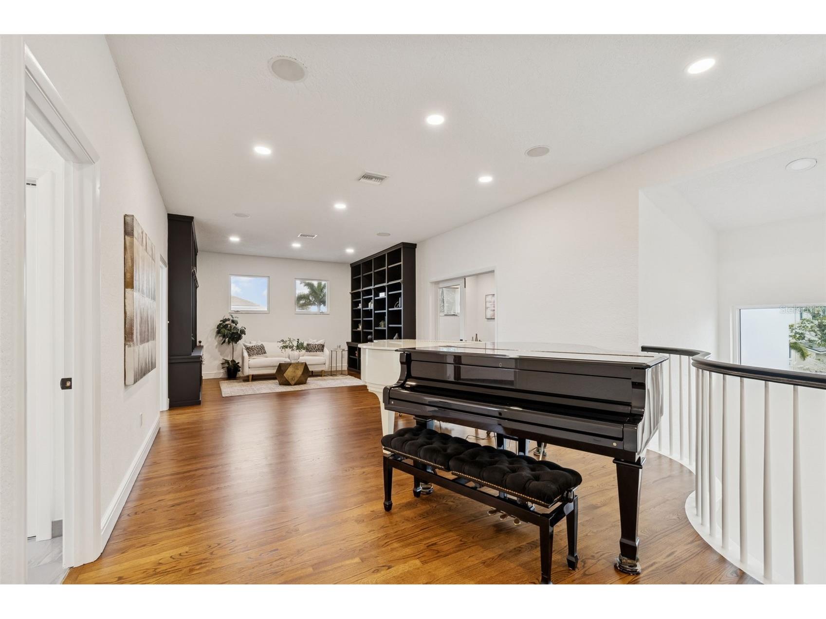 1936 Carolina Avenue NE Saint Petersburg FL 33703 TB8435895 image40