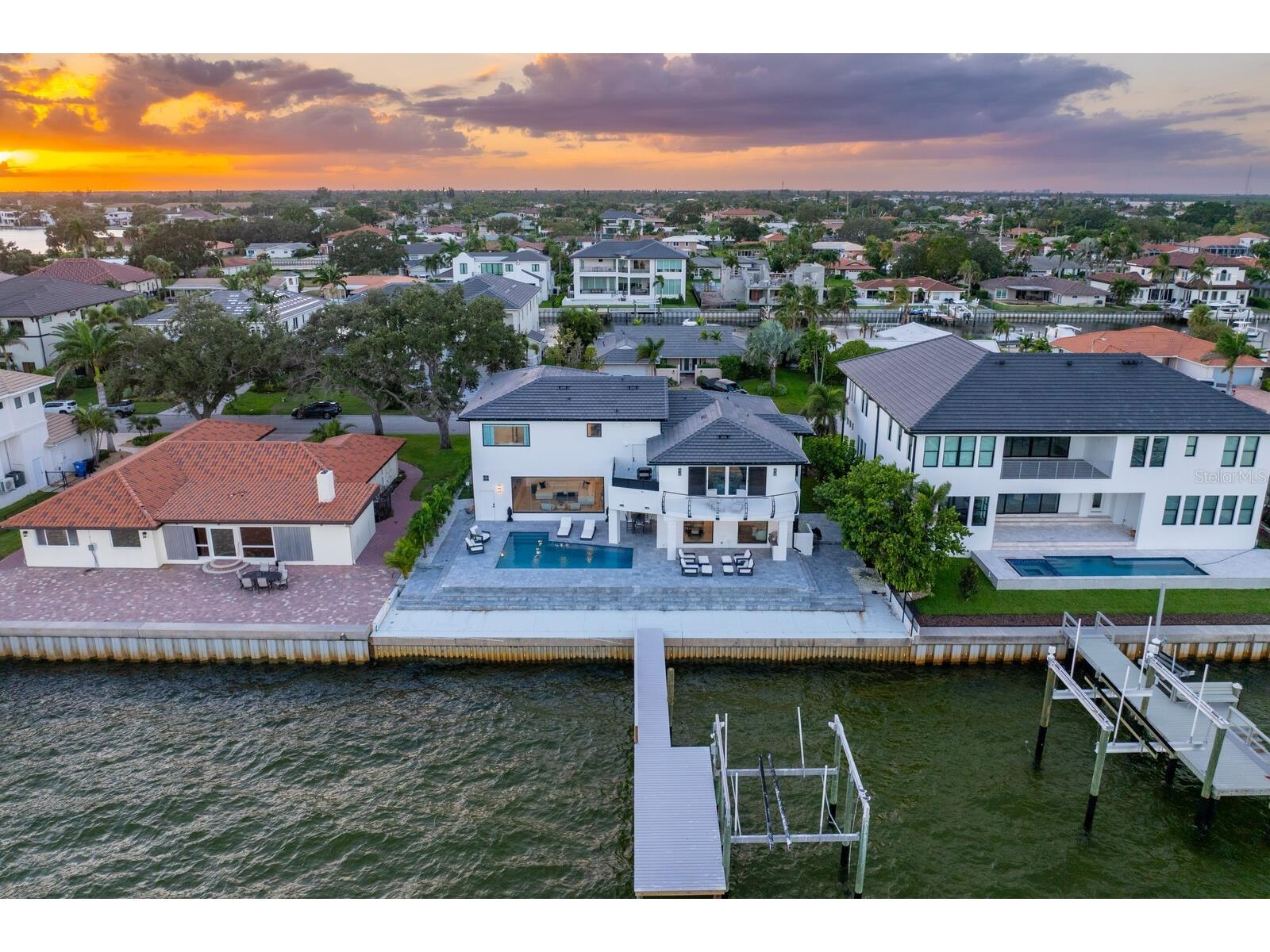 1936 Carolina Avenue NE Saint Petersburg FL 33703 TB8435895 image67