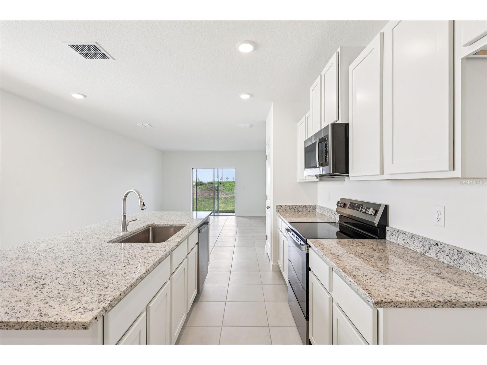 1937 Diamond Head Circle Haines City FL 33844 O6357968 image9