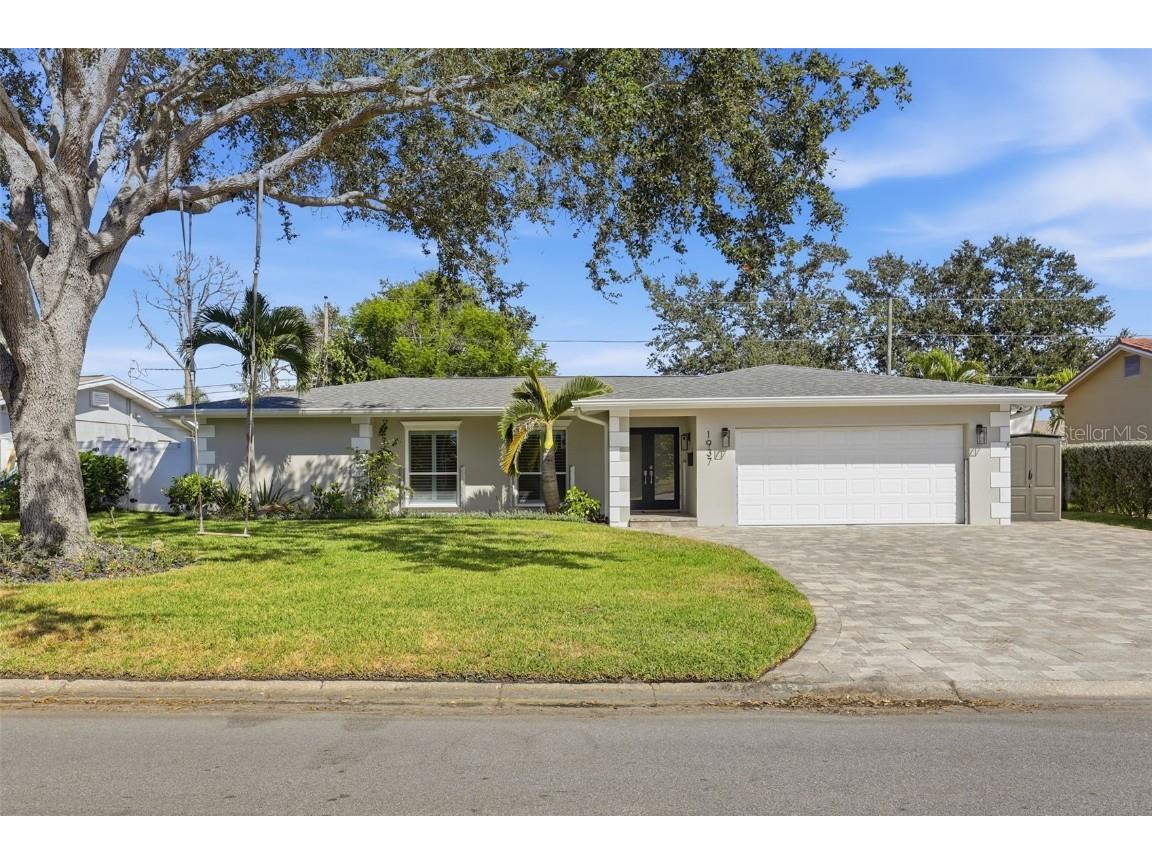 1937 Dolphin Boulevard S Saint Petersburg FL 33707 O6355196 image1