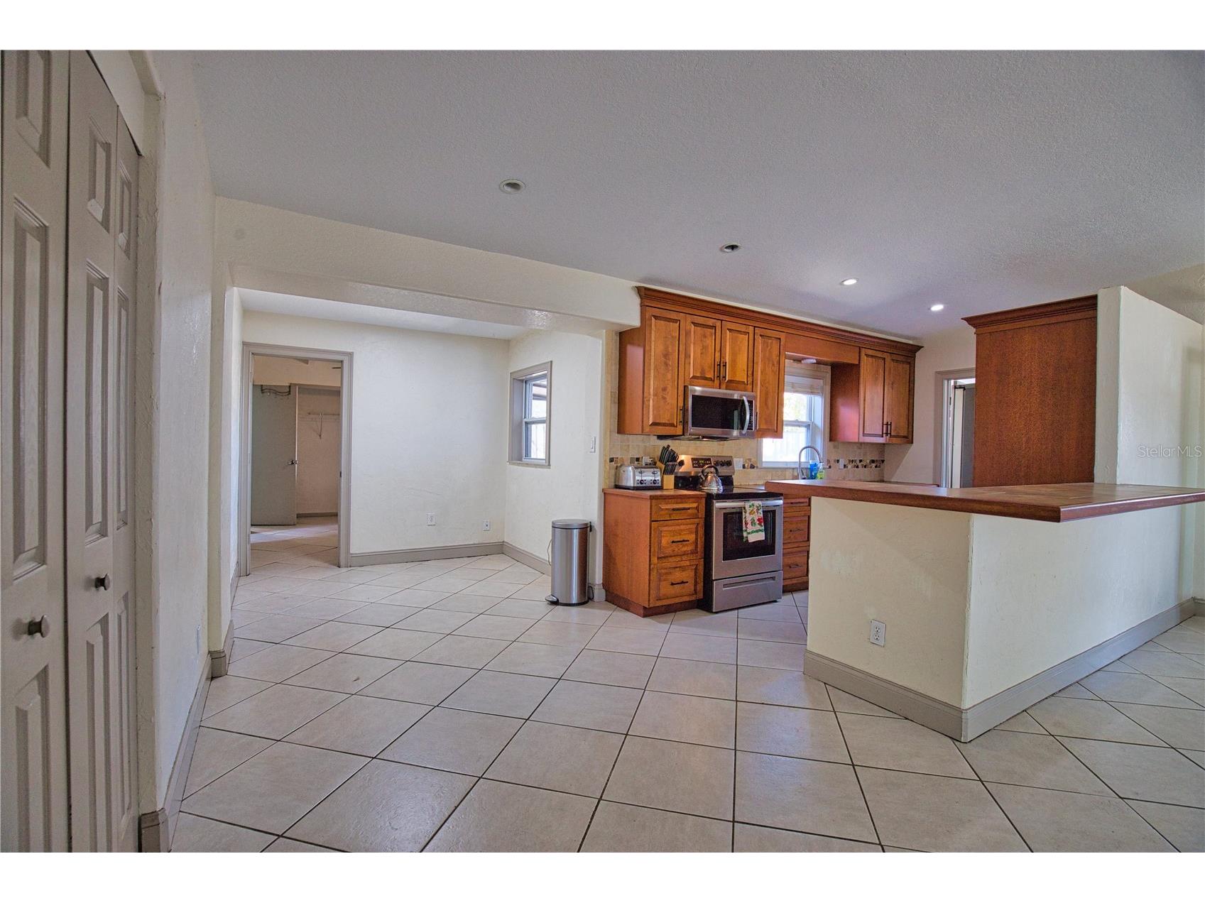 1937 Gold Avenue Sarasota FL 34235 N6142964 image16