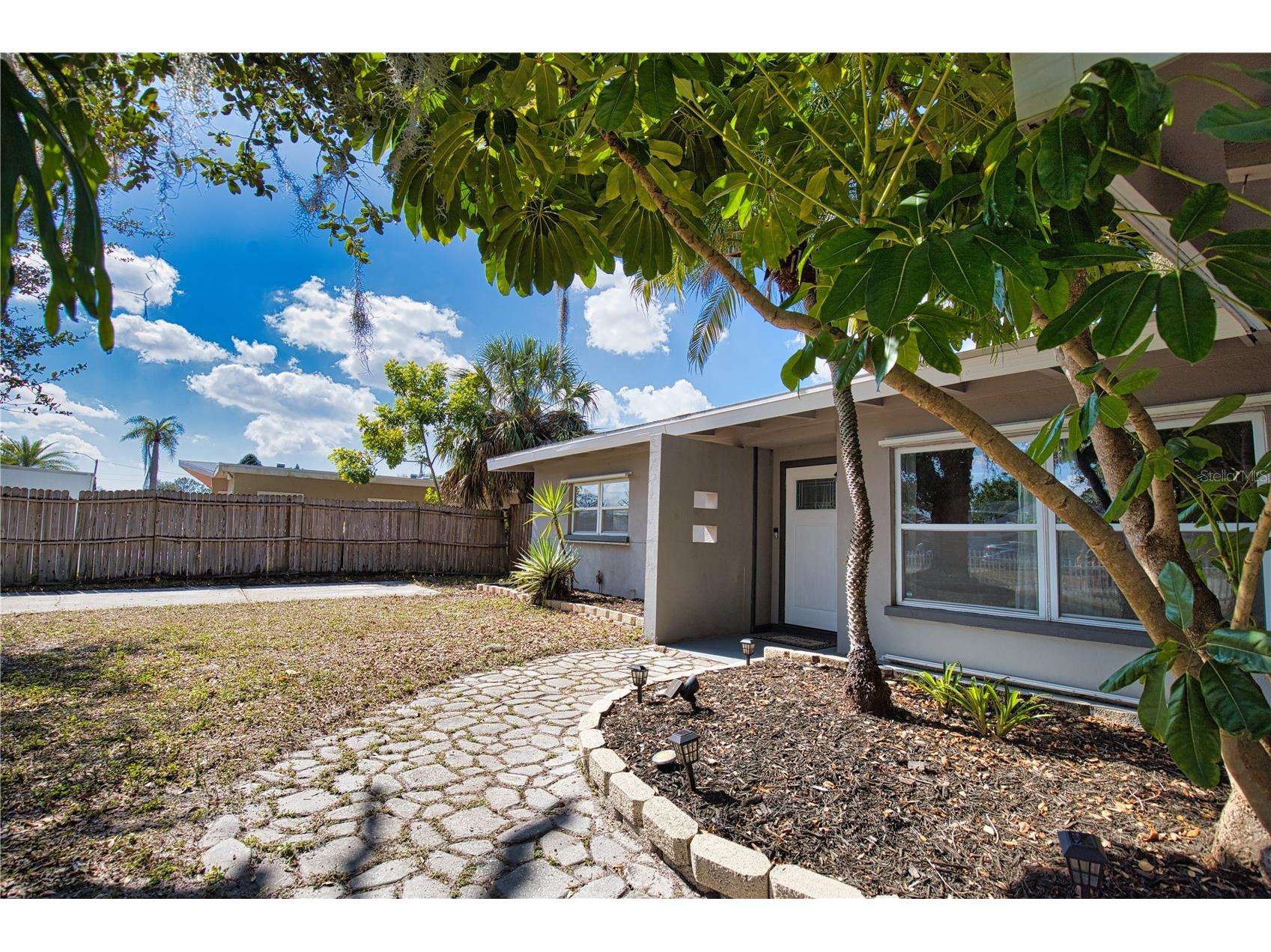 1937 Gold Avenue Sarasota FL 34235 N6142964 image2