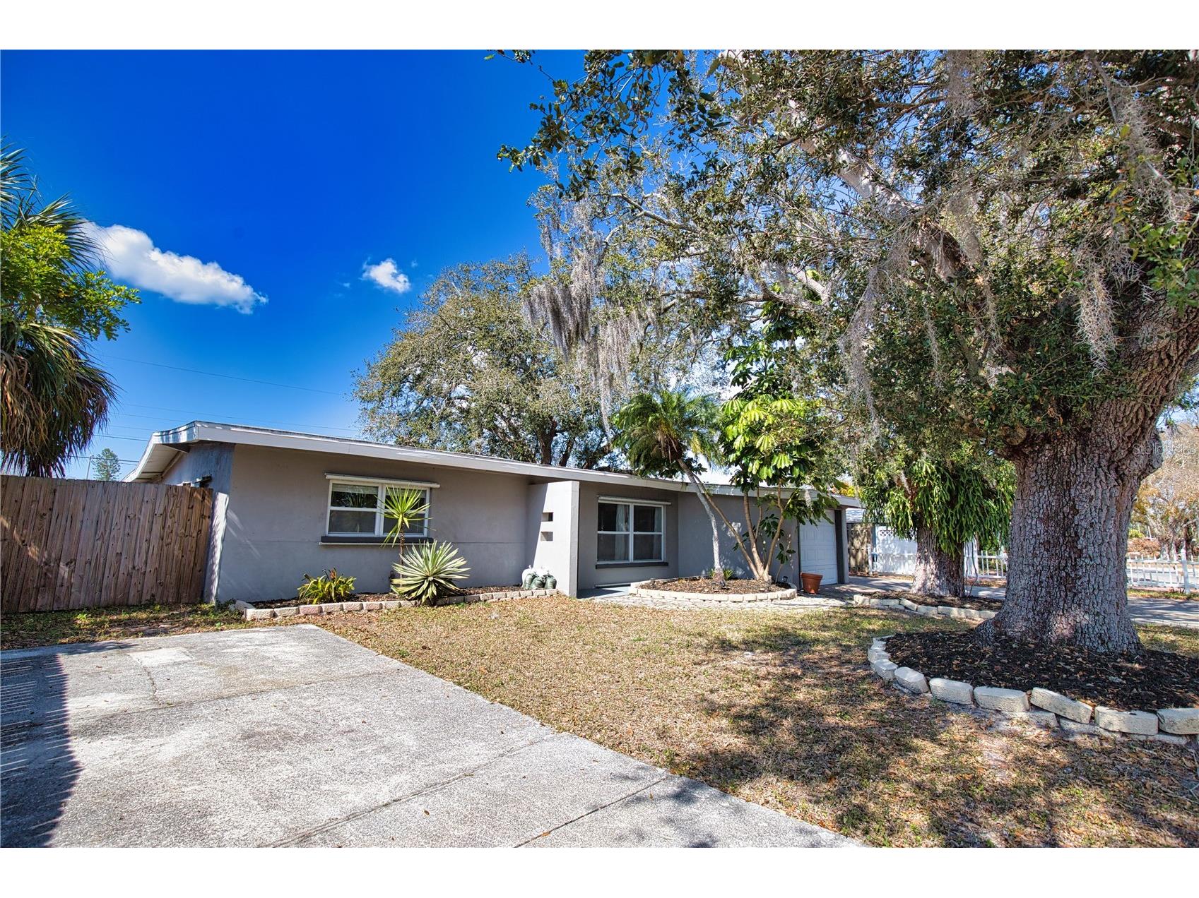 1937 Gold Avenue Sarasota FL 34235 N6142964 image3