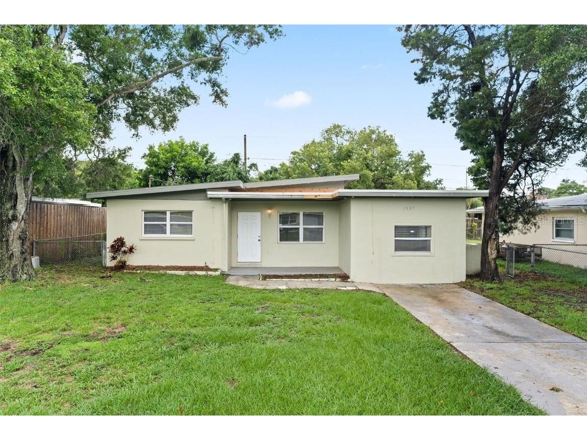 1937 Ridgewood Drive Clearwater FL 33763 U8249401 image1
