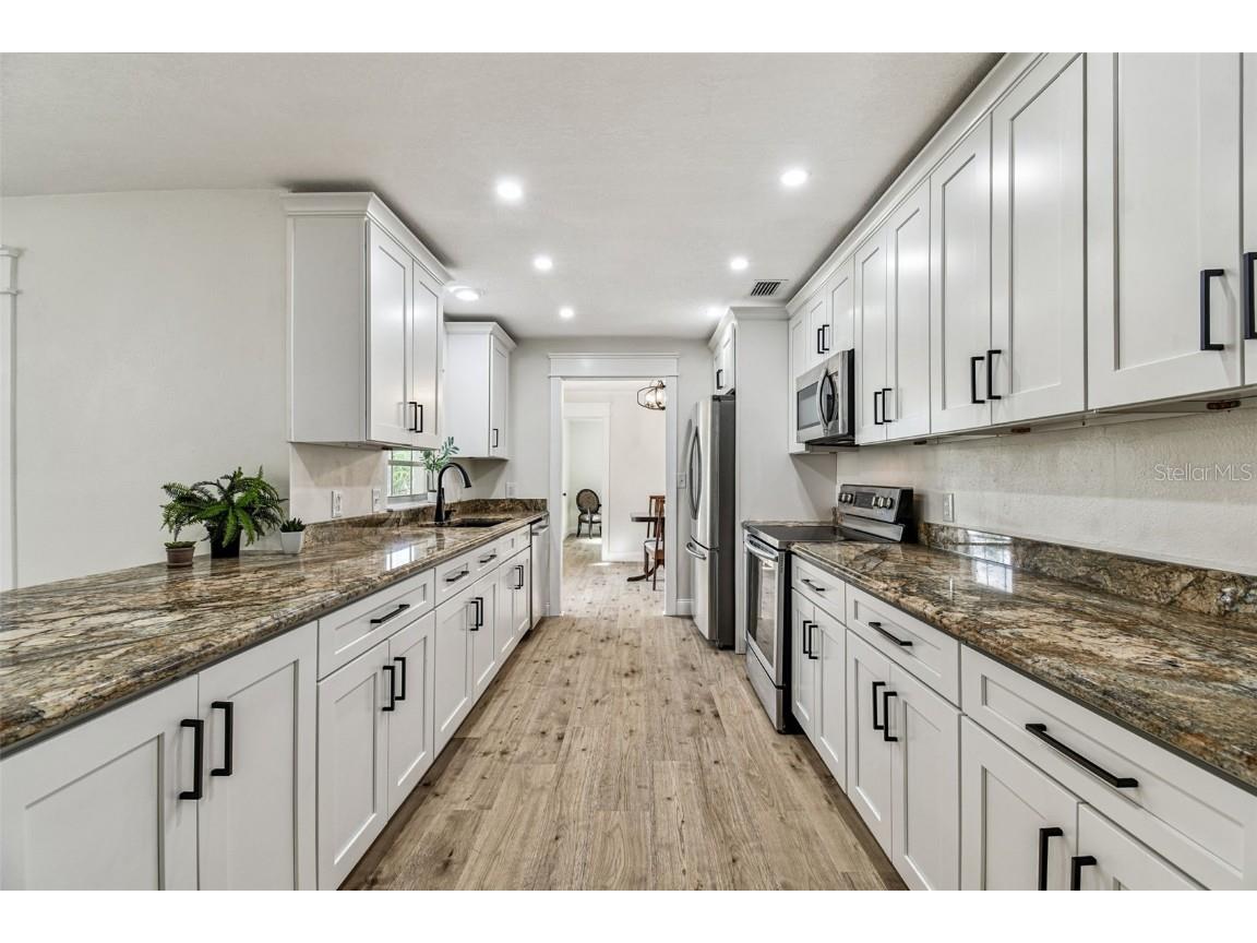 1937 Suzanne Lane Lakeland FL 33813 TB8440596 image29