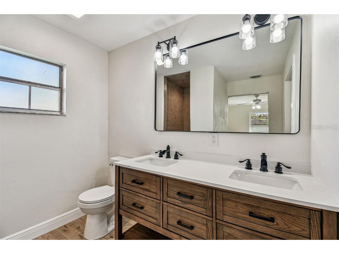 1937 Suzanne Lane Lakeland FL 33813 TB8440596 image37