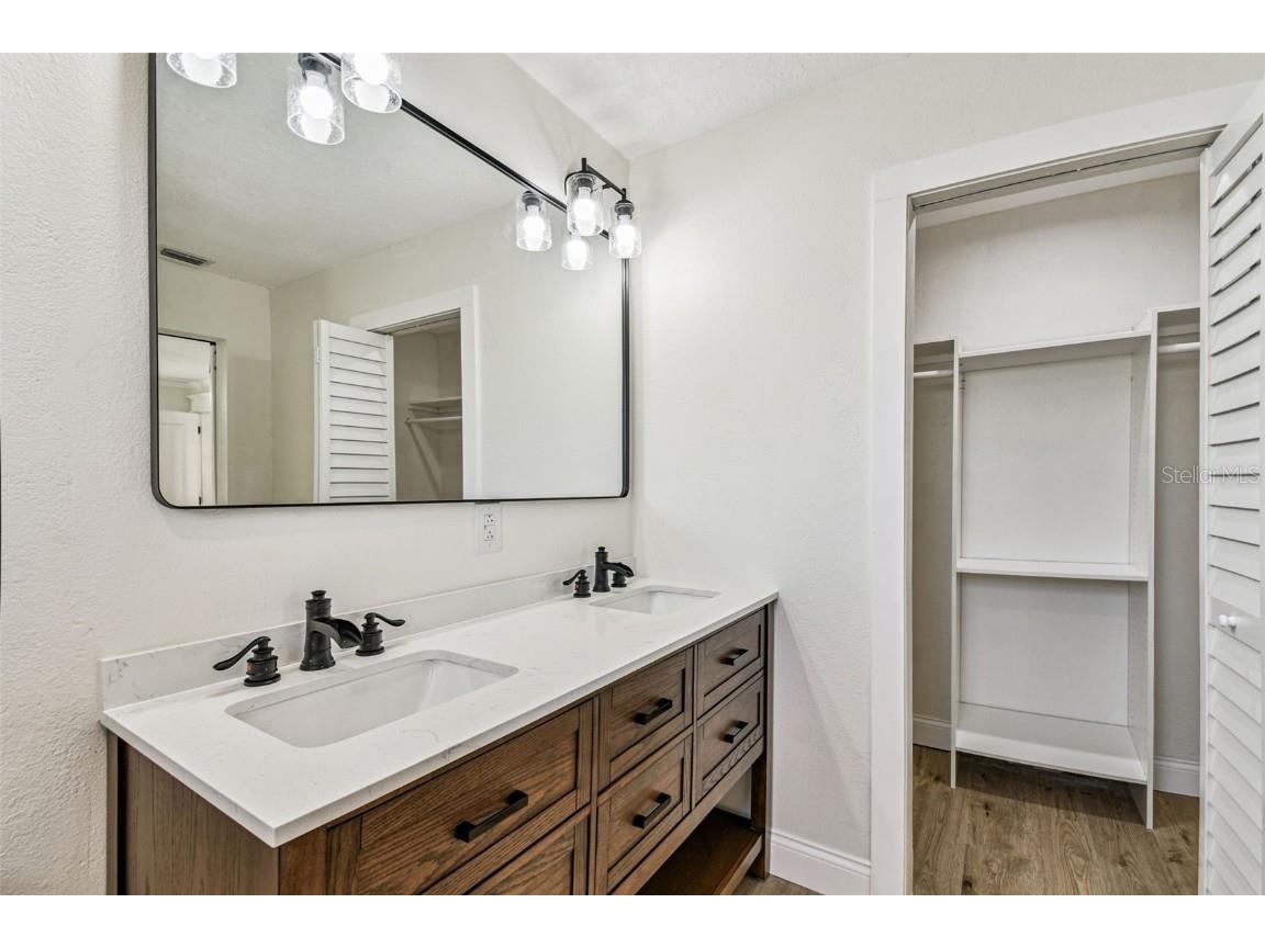 1937 Suzanne Lane Lakeland FL 33813 TB8440596 image38