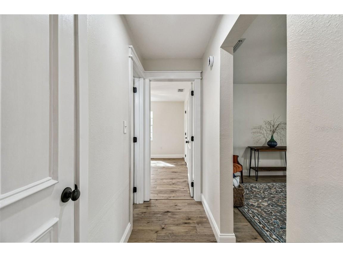 1937 Suzanne Lane Lakeland FL 33813 TB8440596 image51