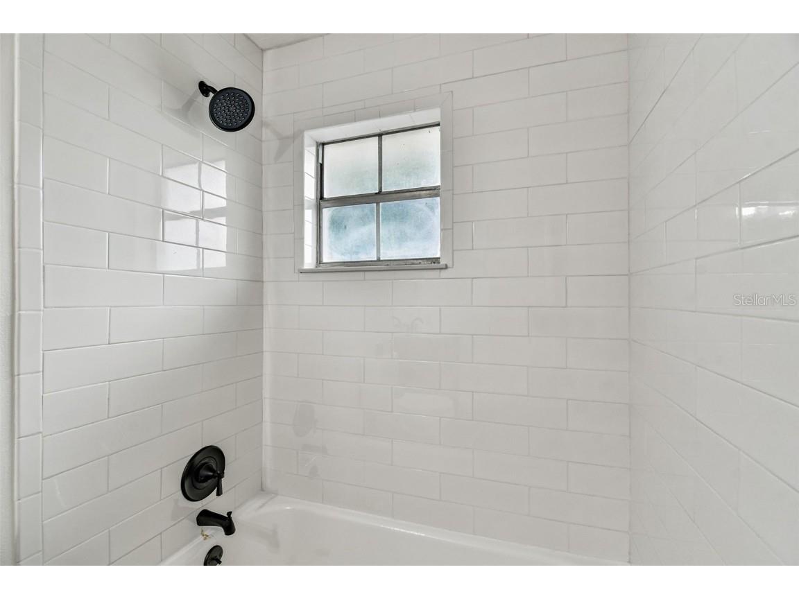 1937 Suzanne Lane Lakeland FL 33813 TB8440596 image58