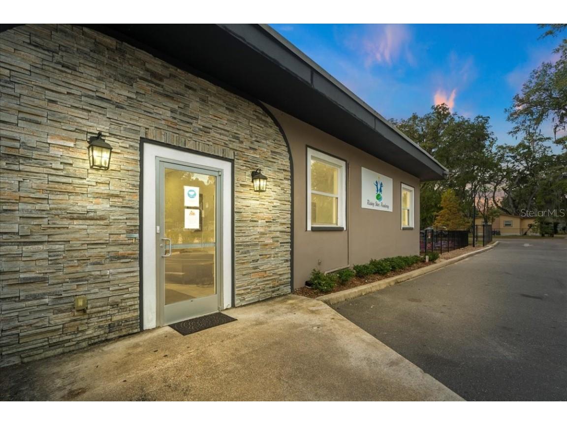 1938 NE Waldo Road Gainesville FL 32609 GC535305 image1