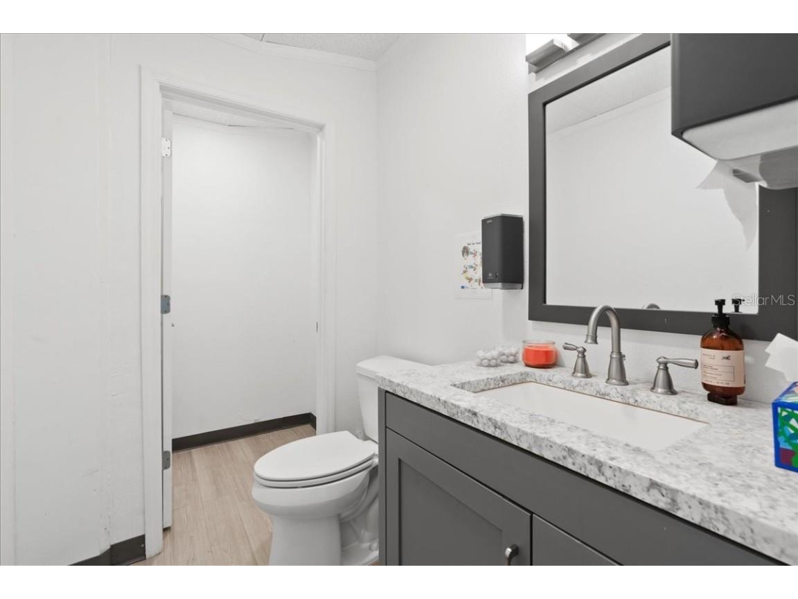 1938 NE Waldo Road Gainesville FL 32609 GC535305 image20