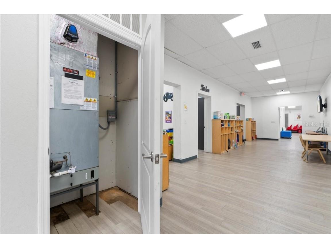 1938 NE Waldo Road Gainesville FL 32609 GC535305 image9