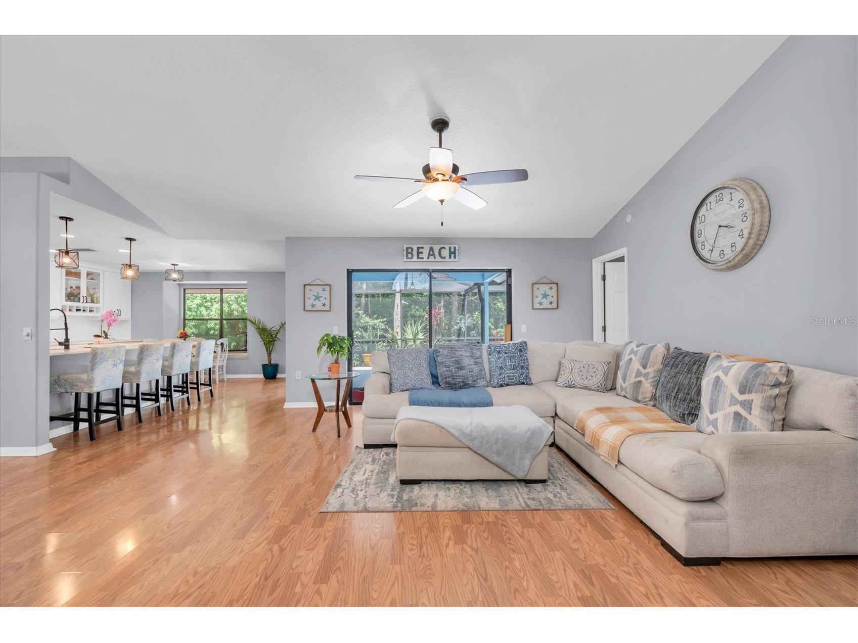 1938 Wood Thrush Street Tarpon Springs FL 34689 W7885189 image5